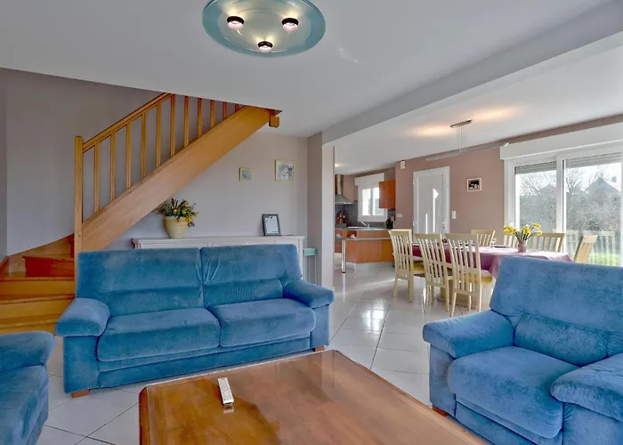 4 Bedroom Awesome In *