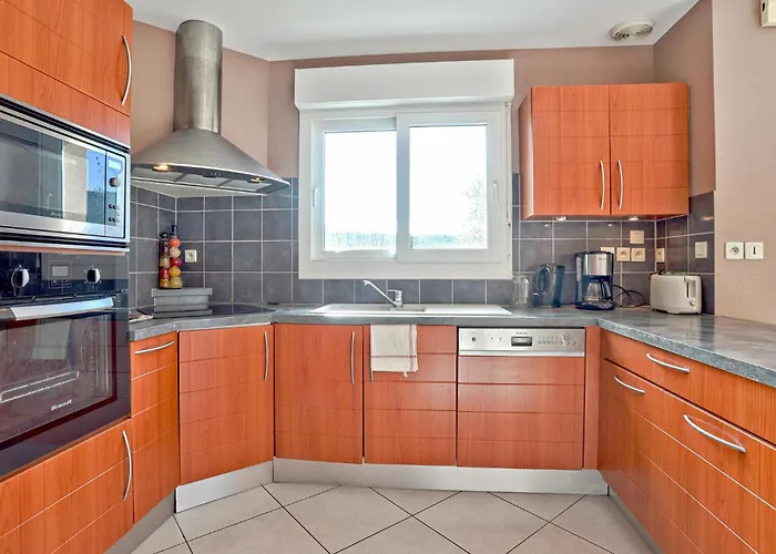 4 Bedroom Awesome In