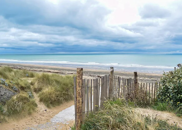 4 Bedroom Awesome In * Courtils