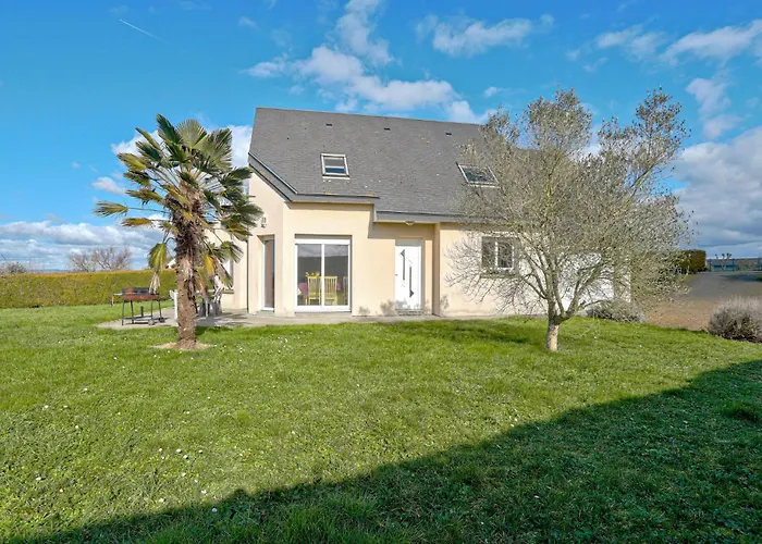 Casa vacanze 4 Bedroom Awesome In Courtils